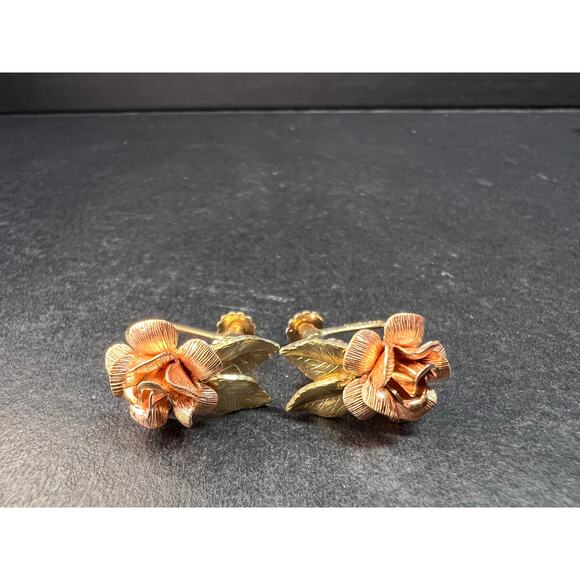 Vintage Krementz Rose and yellow gold tone Flower Leaf Screw Back Earrings - Picture 6 of 16